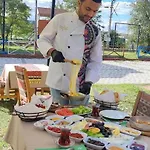 Doga Park Istasyon